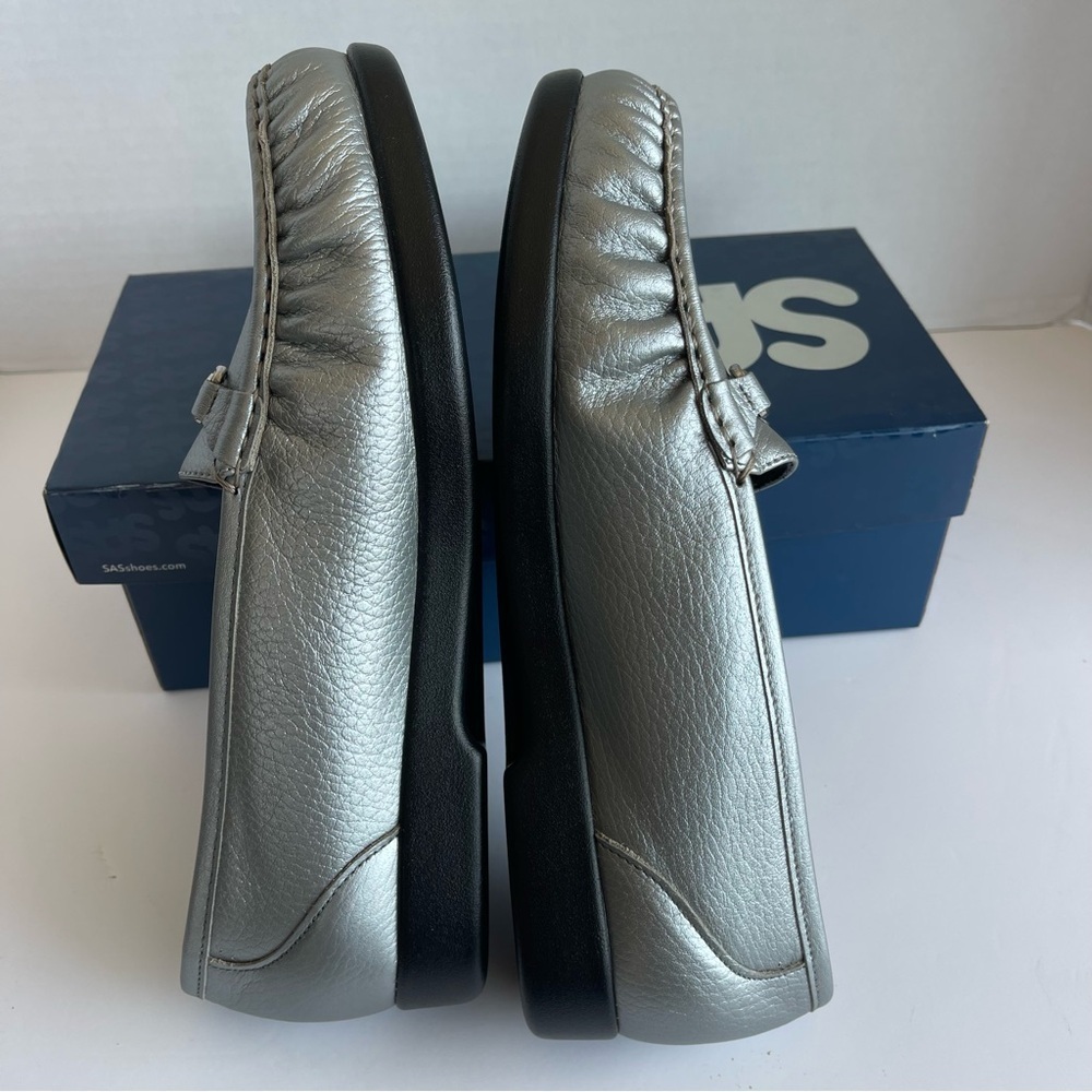 NEW SAS women's metro loafer - narrow in pewter
Women size 9.5 WW Made In USA - Picture 3 of 10